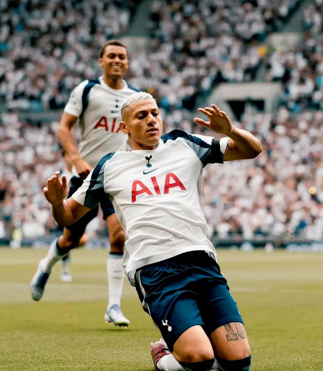 欧超杯转会期再迎强敌；曼城豪取连胜；主帅态度：话题不断；心理建设被强调的简单介绍